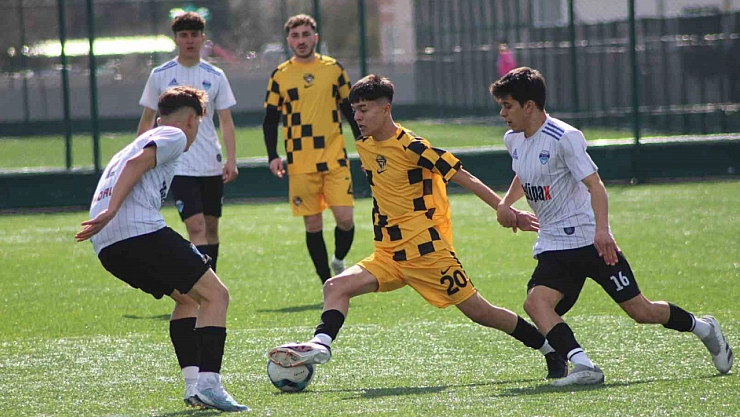 Kocasinan Şimşekspor,  şampiyon oldu