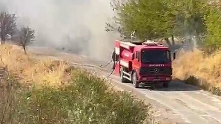 Kömür beldesinde yangın korkuttu