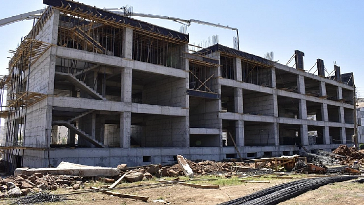 Malatya'daki Vatandaşlar ve Müteahhitler Uyarıldı: Maliyet Artacak 2025 Olmadan Acele Edin!