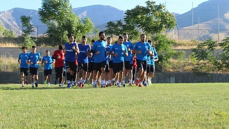 Ferhat ile de yollar ayrıldı