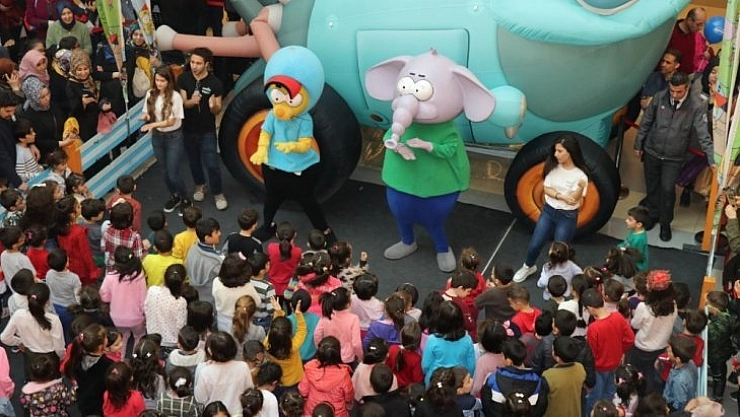 Hayranlarıyla buluştu