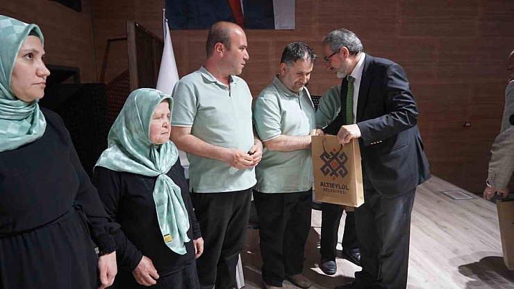 Kur'an-ı Kerim için engel tanımadılar
