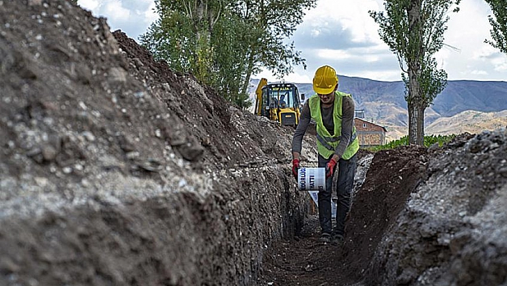 Kurucuova'ya içme suyu hattı 