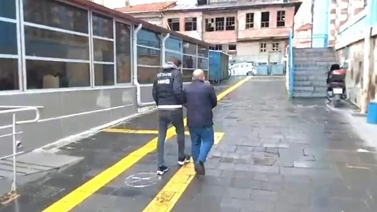 Eşyalarında uyuşturucu çıkan yolcu tutuklandı