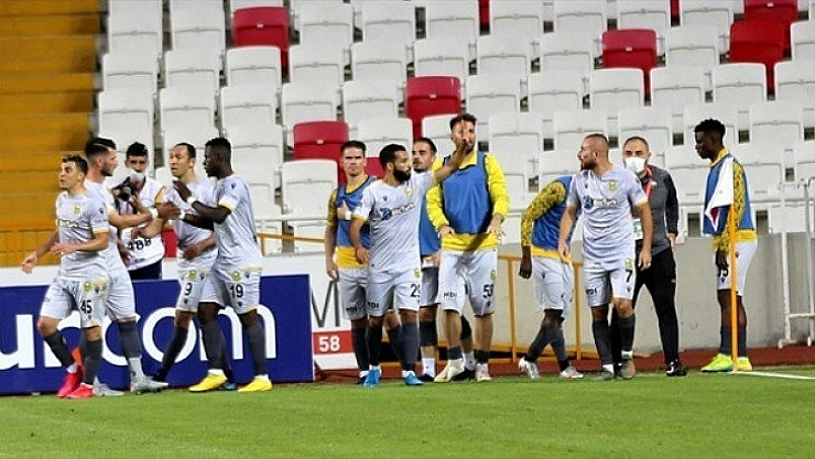Ligde kalmak istiyoruz