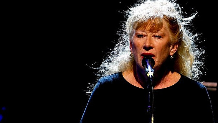 Loreena McKennitt geliyor..!