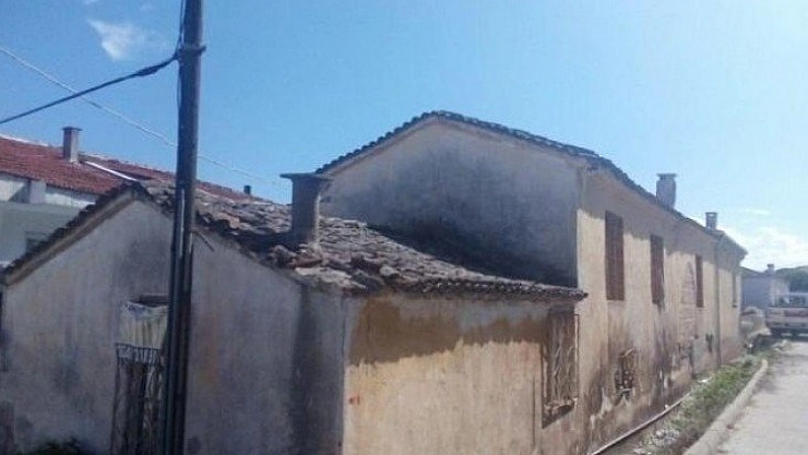 Mahkemeden satılık 2 adet kerpiç