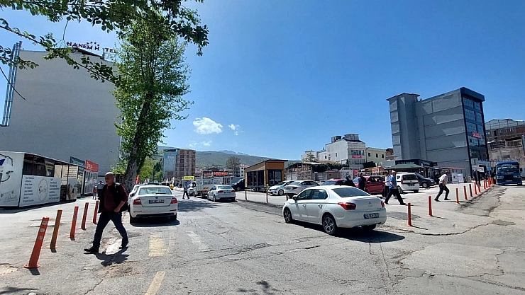 Malatya Çarşı İnşaatındaki Gecikmenin Sebebi Belli Oldu: Meğer 7 Kişi Binlerce Kişiyi Bekletiyormuş!