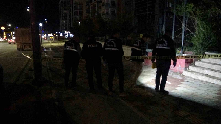 'Aracıma su sıçrattın' kavgası