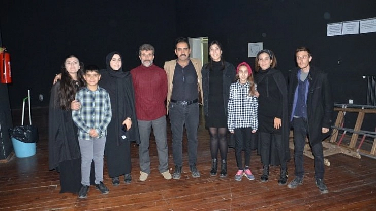 Kadın için oyununa ilgi