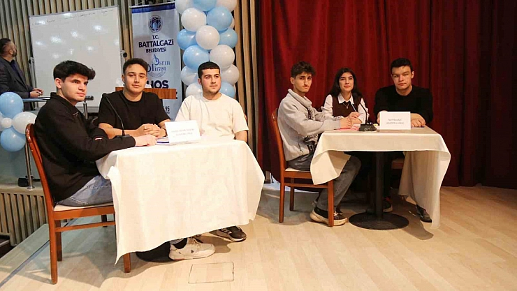 Malatya'da 70 lise sahneye çıktı: Bilgi yarışmasında ilk tur heyecanı
