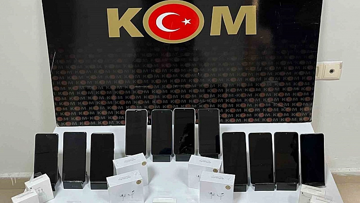 Malatya'da kaçak cep telefonu ele geçirildi