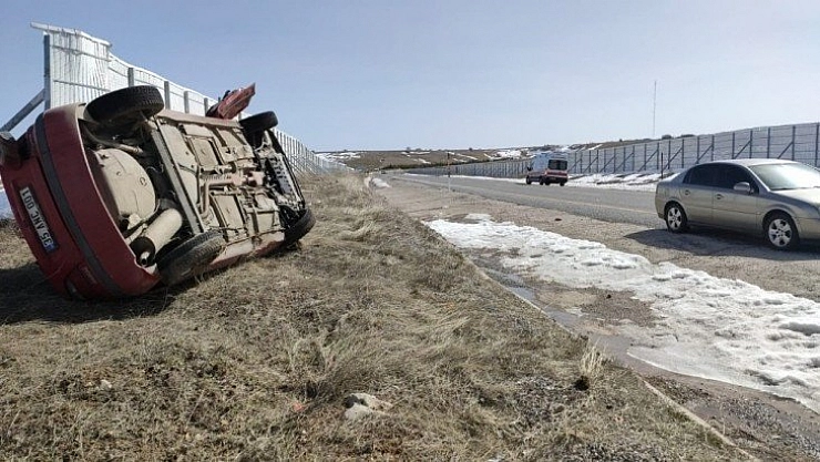 112 personelleri kaza yaptı