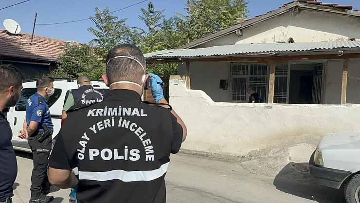 Malatya'da 2 gündür haber alınamıyordu.. Evinde ölü olarak bulundu