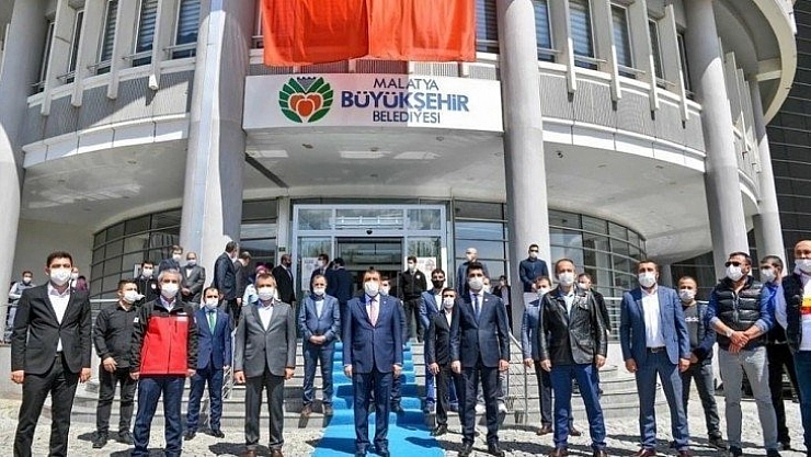 Malatya'da 1,5 milyon maske dağıtılıyor