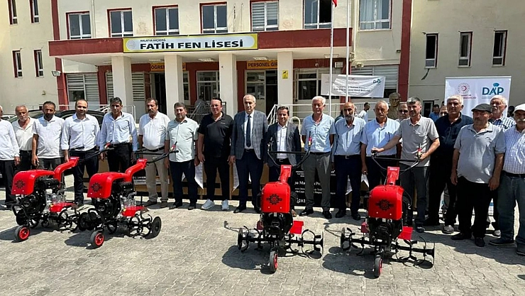 Malatya'da 60 üreticiye çapa makinesi desteği