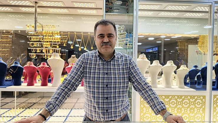Malatya'da Altın Piyasası Karıştı! | Gram altın tarihi rekora koşuyor… 5 bin TL olabilir?
