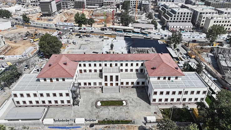 Malatya'da aslına uygun inşa edildi. İşte valilik binasının görselleri...