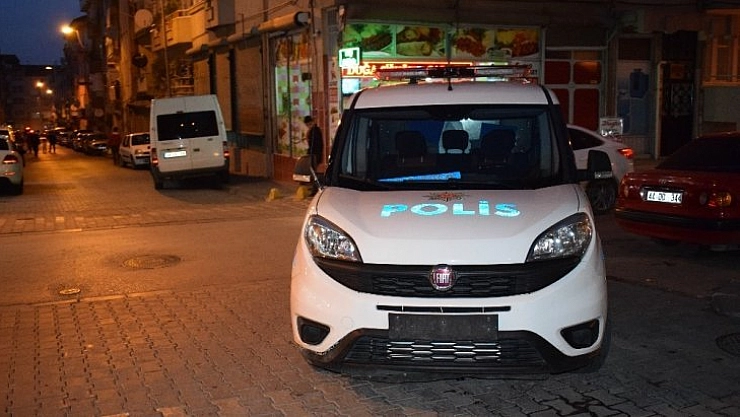 Bıçaklı kavga 2'si ağır 3 yaralı