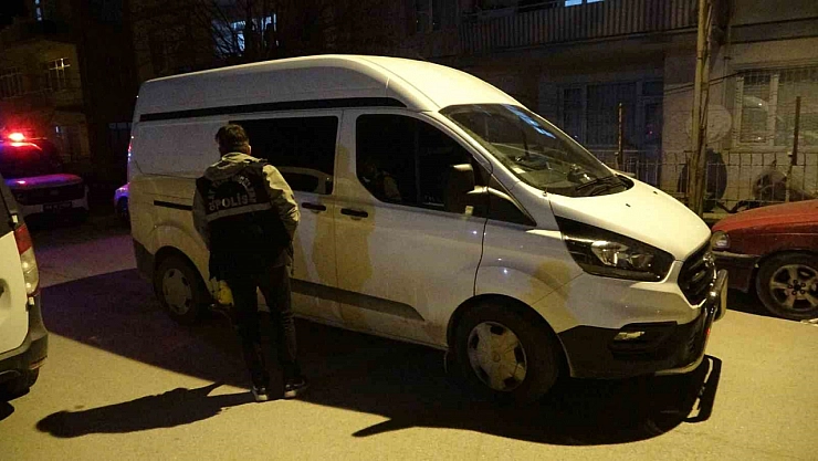 Battalgazi'de silah sesleri yükseldi! Husumetlisinin evine kurşun yağdırdı...