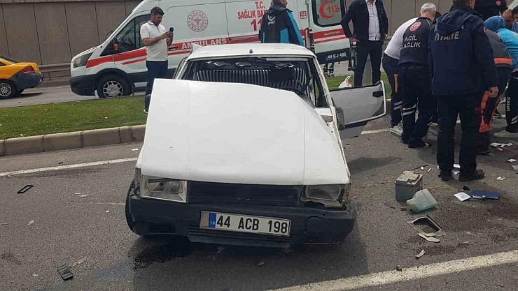 Malatya'da feci kaza kağıt gibi ezildi, 8 yaralı!