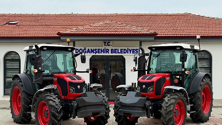 Malatya'da deprem sonrası tarımına güç katacak traktör desteği