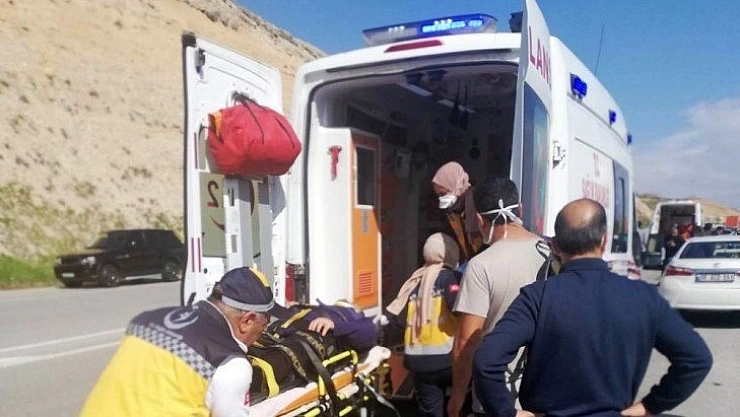 Doktor kaza yaptı