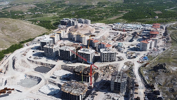 Malatya'da ev ihtiyacı artıyor! Her 100 kişiden 93'ü evlerine kavuşmayı hayal ediyor!