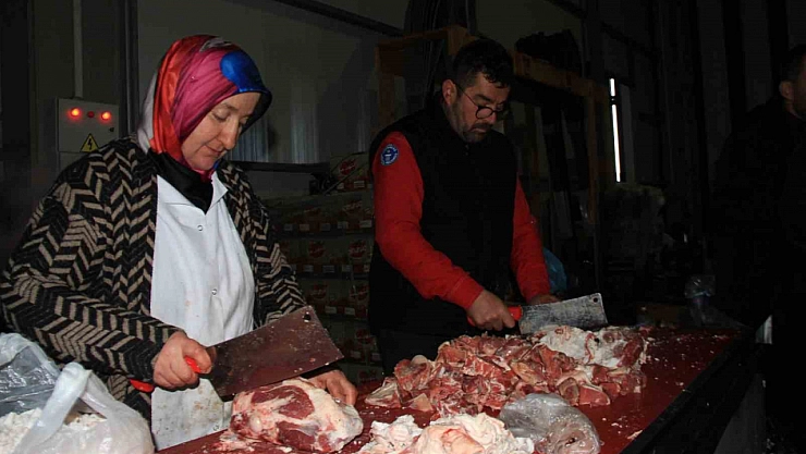 Günlük 50 bin sıcak yemek