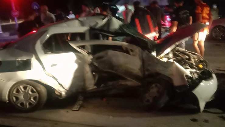 Malatya'da iki otomobil çarpıştı: 3 yaralı