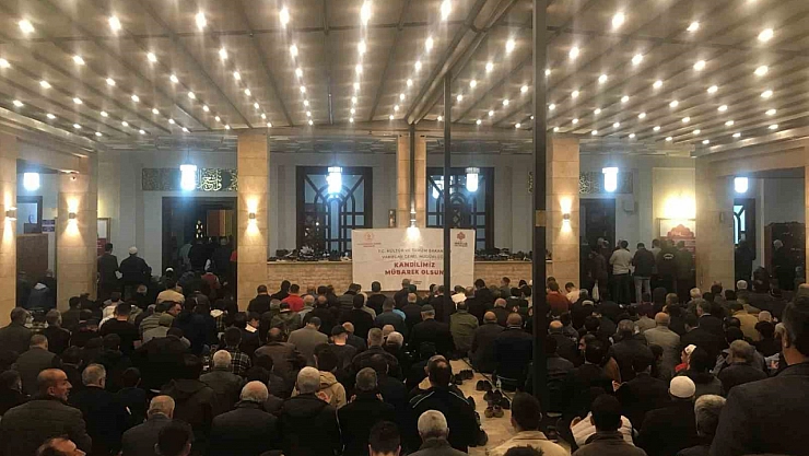 Malatya'da camiler doldu taştı