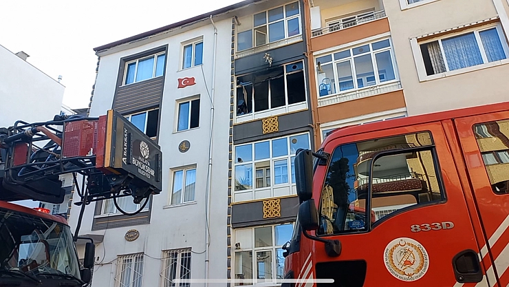 Malatya'da kombi yangını mahalleliyi sokağa döktü!