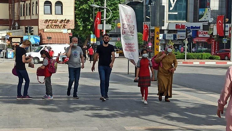 Öğrenciler hasret giderdi