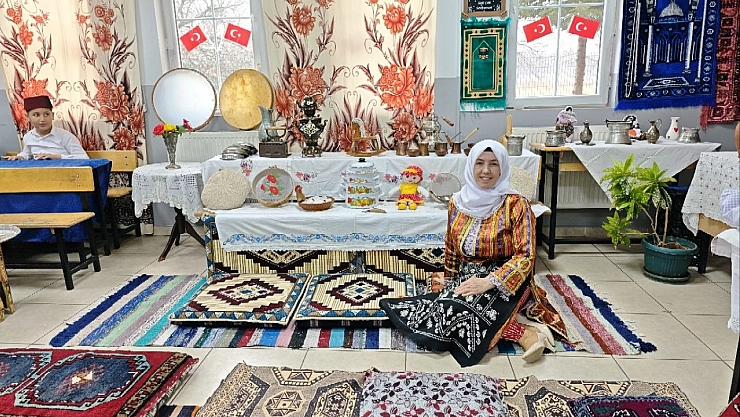 Malatya'da öğrencilerden yöresel eşya ve kültür sergisi