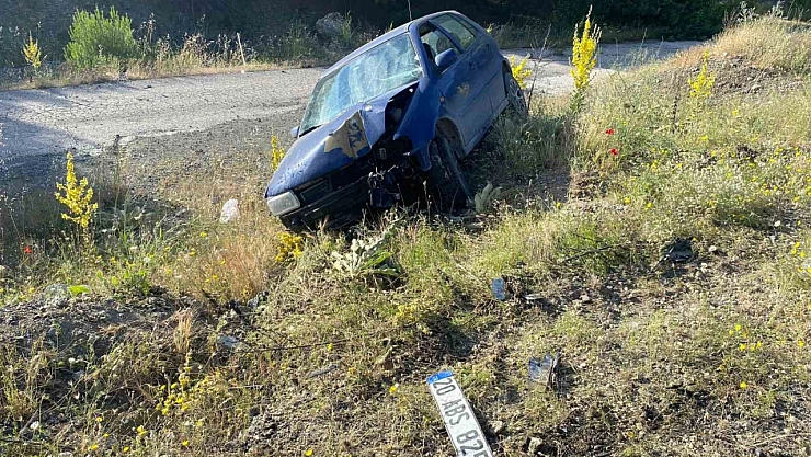 Malatya'da otomobil şarampole uçtu