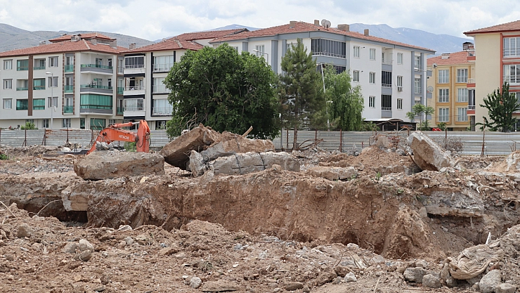 Malatya'da rezerv alanlarda inşaat çalışmaları başladı… Mağduriyetler Artıyor!