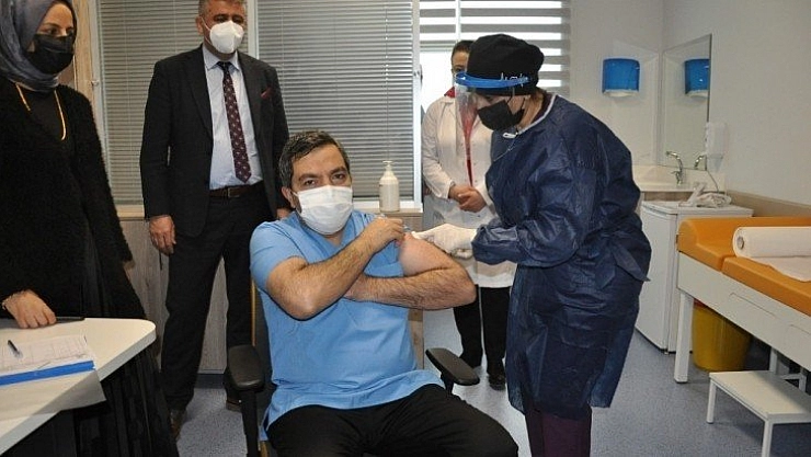 Malatya'da aşılar vuruluyor
