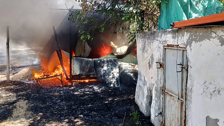 Malatya'da yangın buğday tarlasına sıçradı!