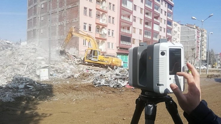 Yapılar mercek altına alındı