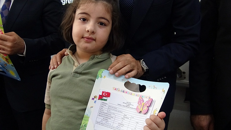 Malatya'dan anlamlı mesaj: Karne heyecanına Gazze hassasiyeti!