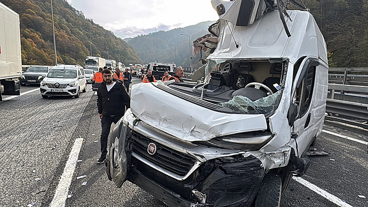 Malatya Otobüsü Bolu Dağında Kaza Yaptı