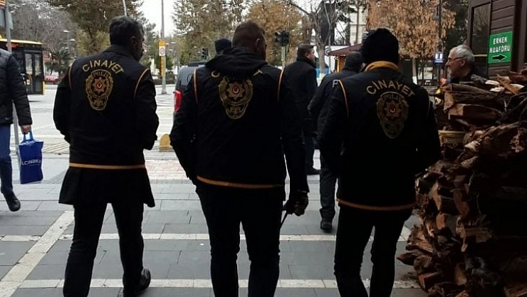 Polisten eş zamanlı uygulama