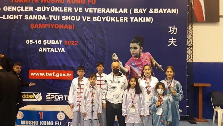 45 madalya ile dönüyorlar