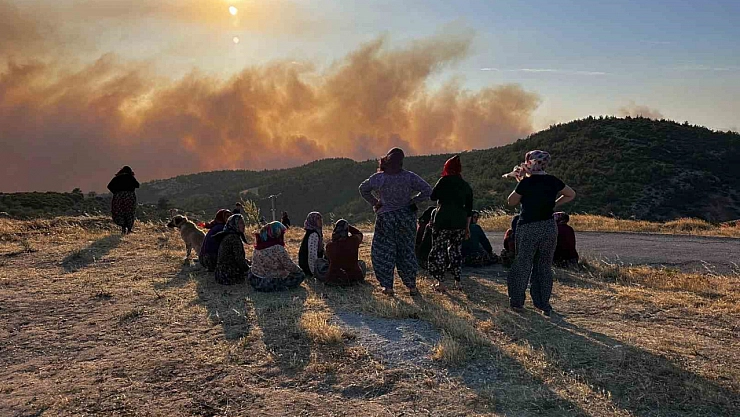 Manisa'daki orman yangını ikinci gününde devam ediyor