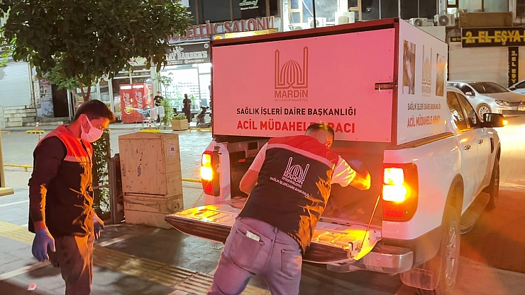 Mardin'de telef olmak üzere bulunan köpek tedavi altına alındı