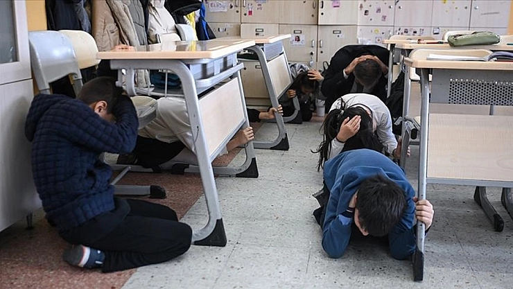 MEB duyurdu: Pazartesi tüm okullarda uygulanacak