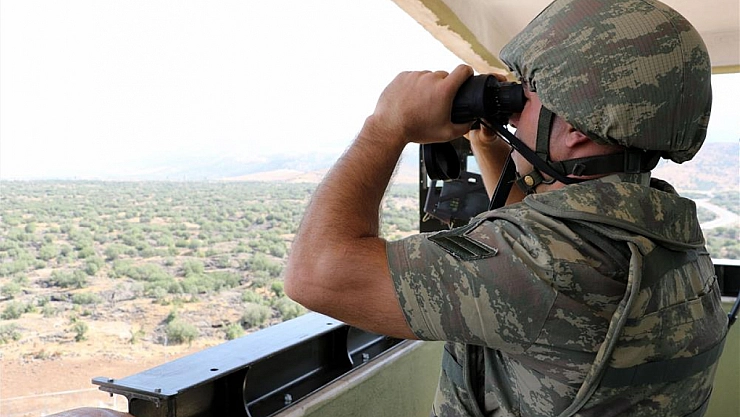 Mehmetçik'ten bayram nöbeti