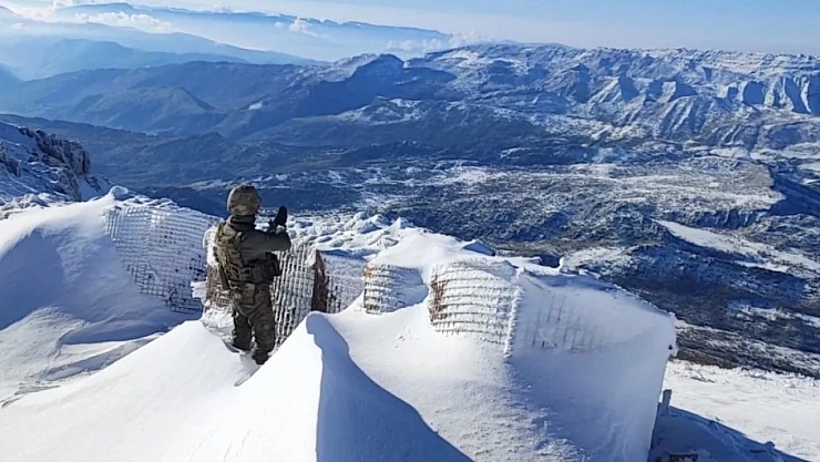 Mehmetçik vatan nöbetinde