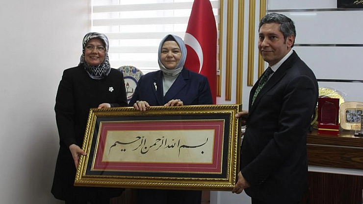 Memnun ayrıldı