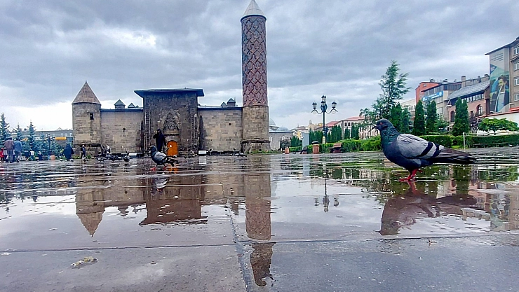 Meteorolojiden kuvvetli yağış uyarısı